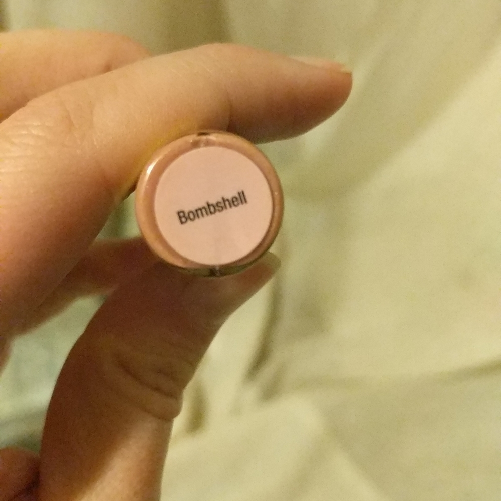 LipSense- Bombshell - Picture 2 of 3